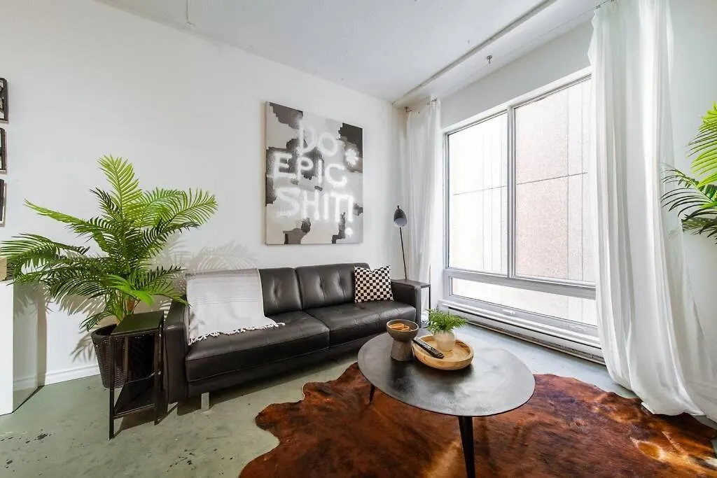 Chic & Cozy Loft Near Rogers Place, Lrt, Jasper Ave 埃德蒙顿 0*,  加拿大