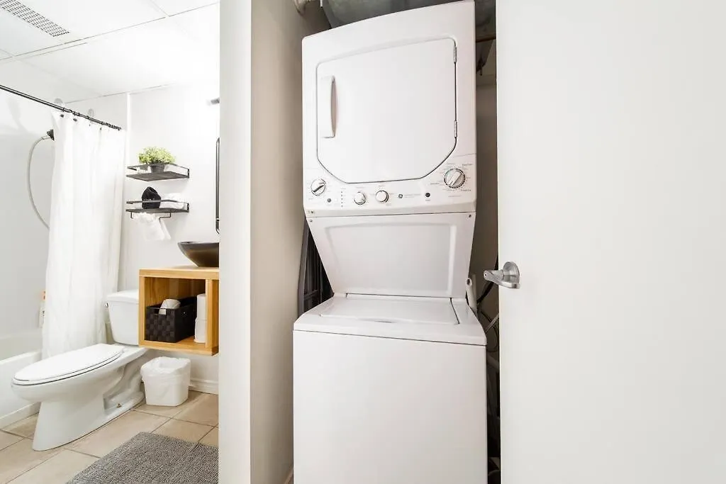Chic & Cozy Loft Near Rogers Place, Lrt, Jasper Ave 埃德蒙顿 0*,